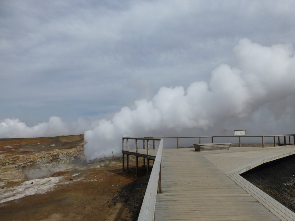 gunnuhvergeothermalarea6.jpg