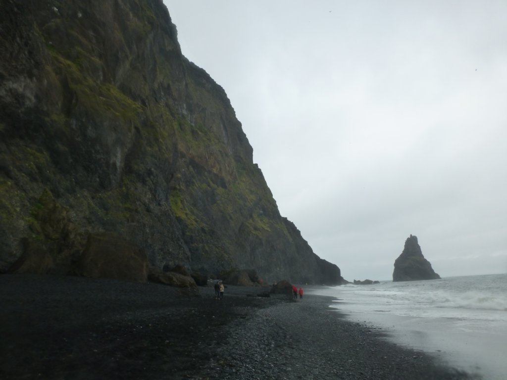 reynisfjarablacksandbeach13.jpg