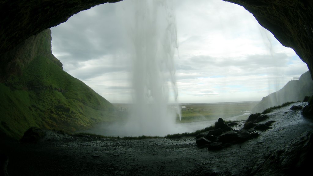 seljalandsfoss12.jpg