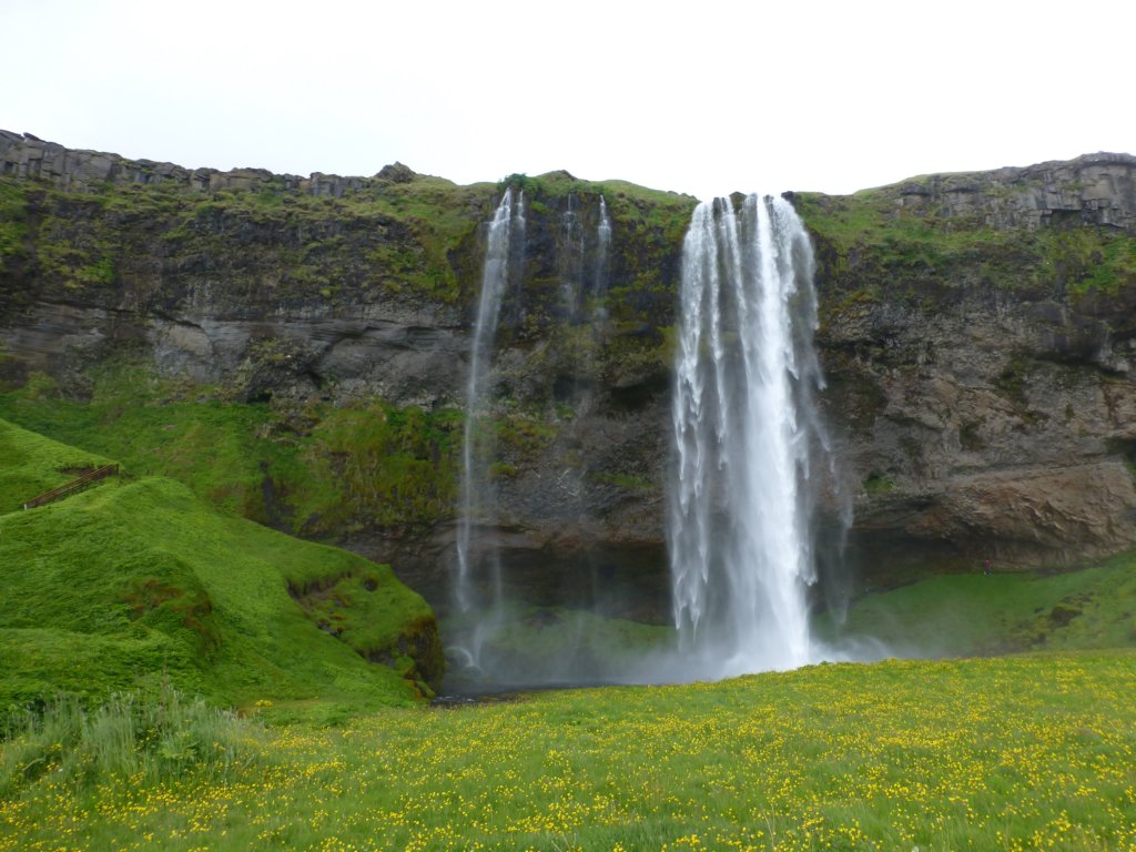 seljalandsfoss7.jpg