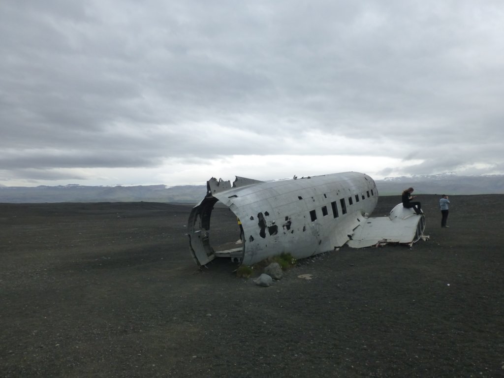 solheimasandurdc3planewreck25.jpg