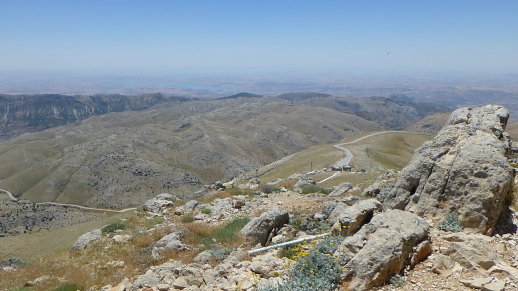 mountnemrut66.jpg