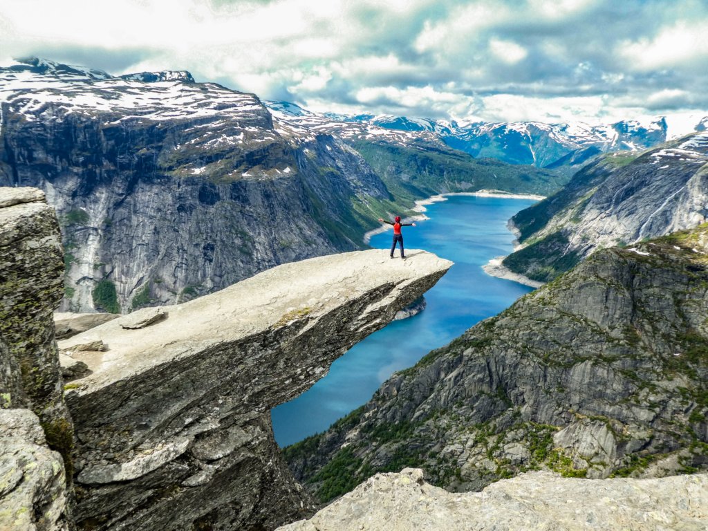 trolltunga54.jpg