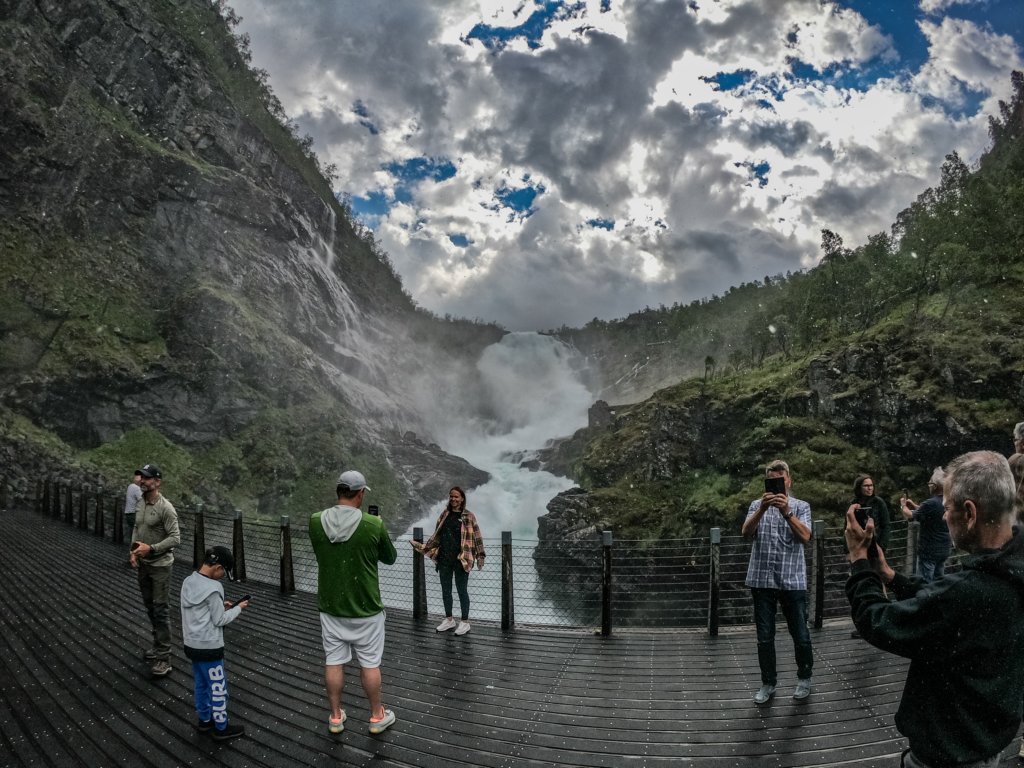 flamsbanakjosfossenfalls.jpg